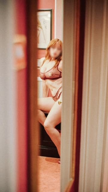 Ivy Deluxe gallery 11